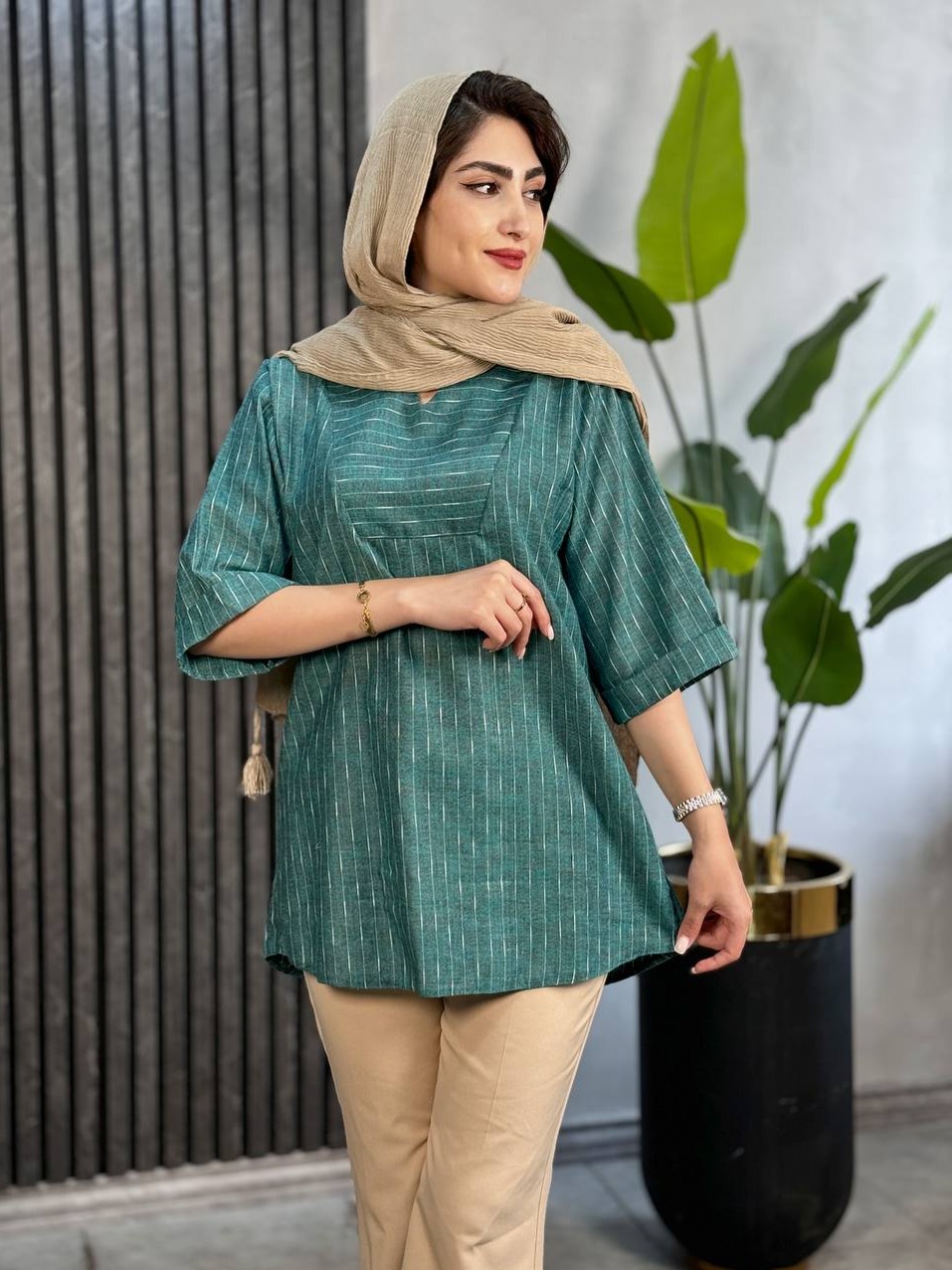 مانتو‌لینن دینا کد 1836