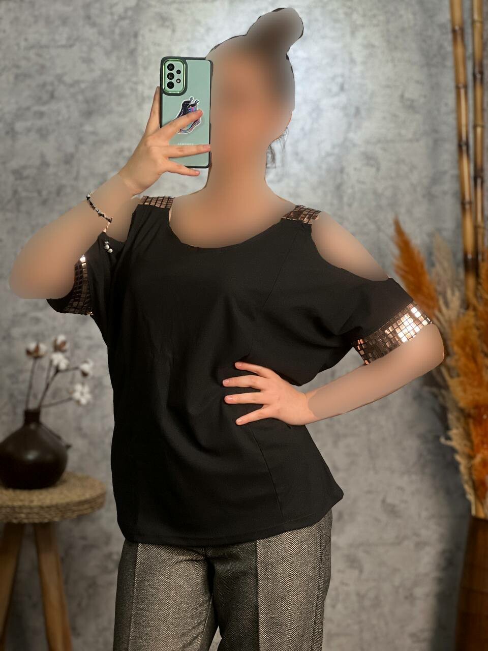بلوز سرشونه باز کرپ 1040