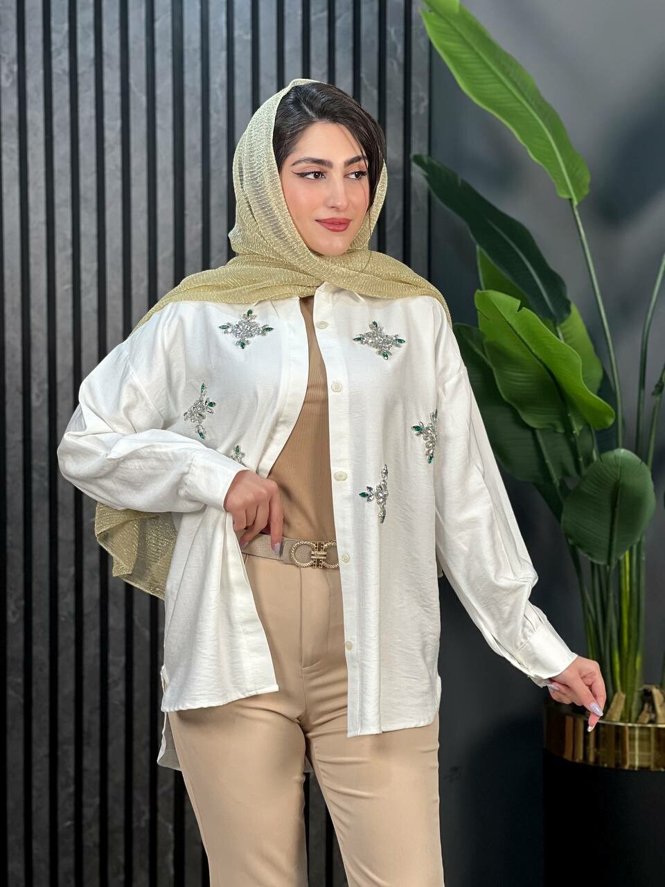 مانتو سنگدوزی سوین کد 1697