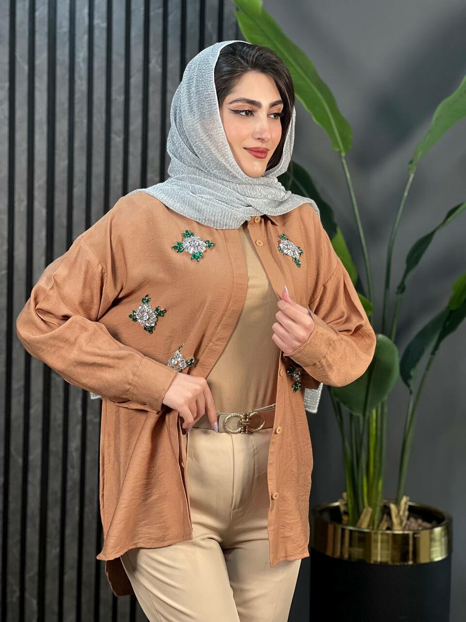 مانتو سنگدوزی سوین کد 1697