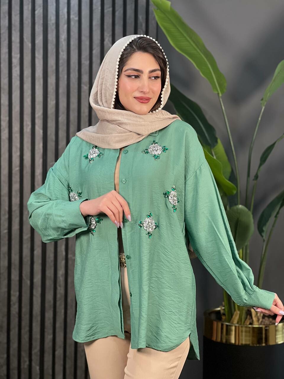 مانتو سنگدوزی سوین کد 1697
