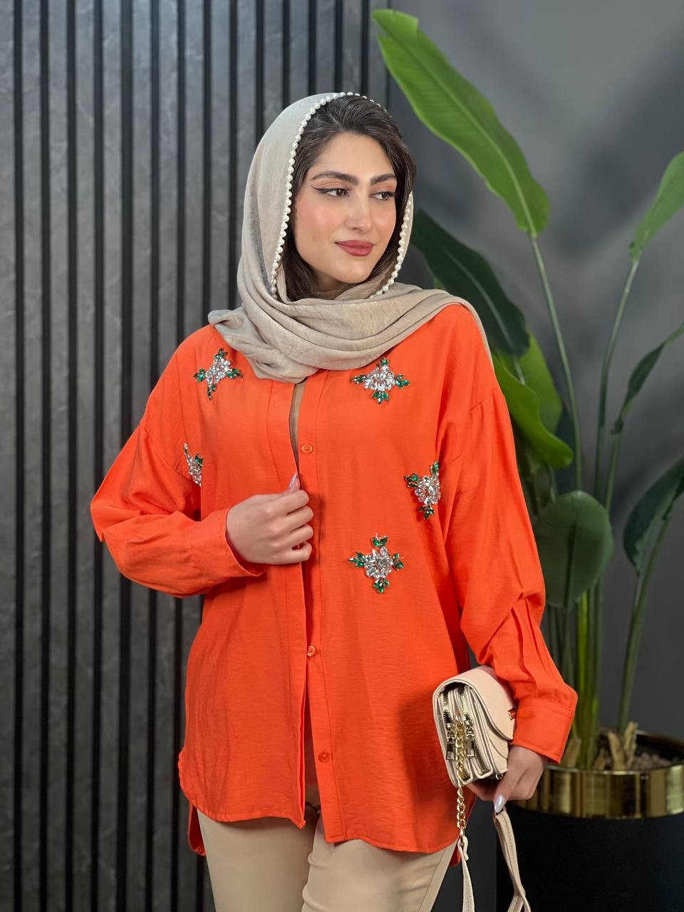 مانتو سنگدوزی سوین کد 1697