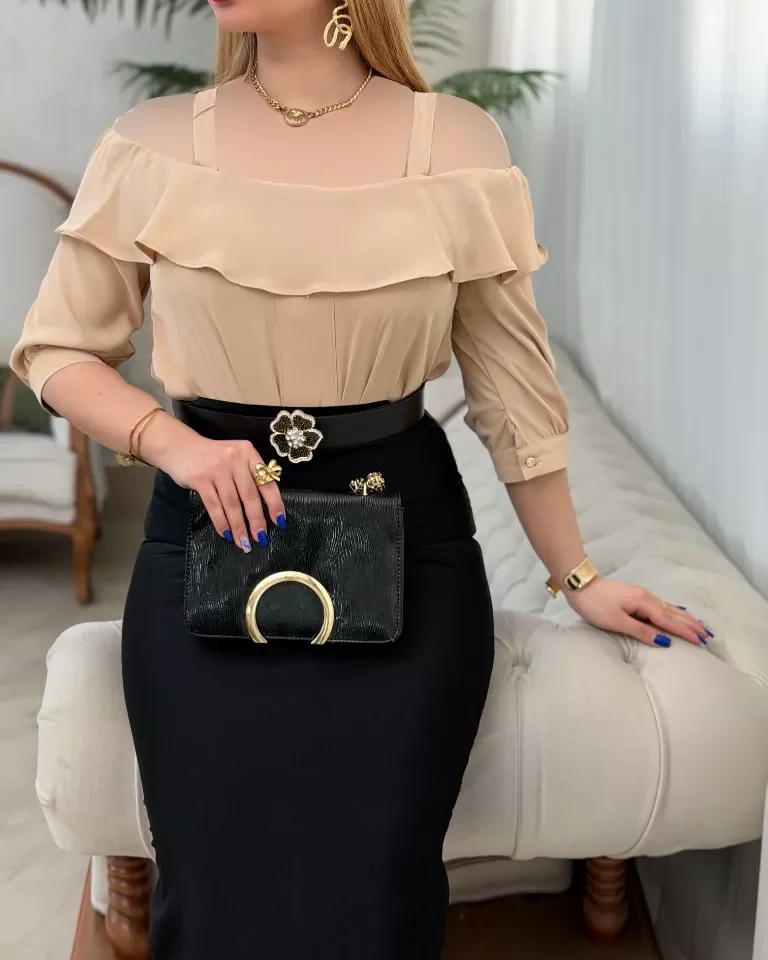 شومیز الیزه سرشانه باز عاطفه - کرم